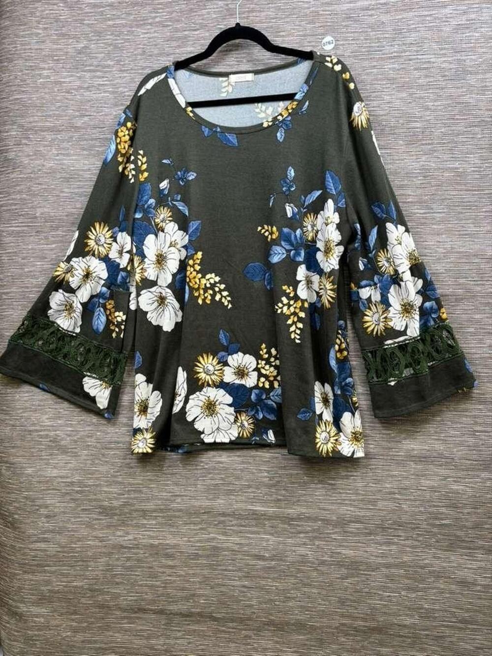 Oddi Blouse Womens 3XL Multicolor Floral Crochet Bell Sleeve Tunic Top